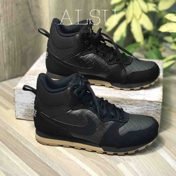 kousen bungeejumpen Steken Nike | Shoes | Nwt Nike Md Runner 2 Mid Prem Black W Authentic | Poshmark